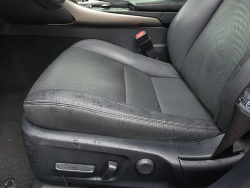 Used 2019 Lexus IS 300 w/ Navigation Package RWD image 17