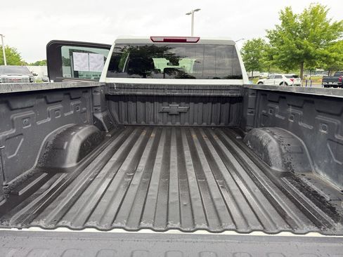 Used 2025 Chevrolet Silverado 2500 LT AWD/4WD image 27