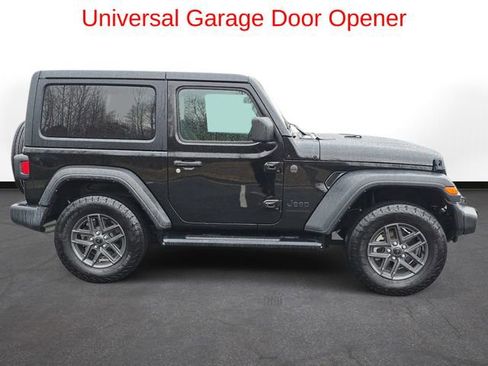 Used 2024 Jeep Wrangler Sport S image 7