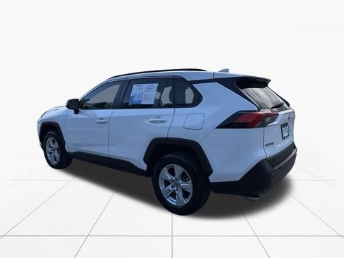 Used 2020 Toyota RAV4 XLE image 6