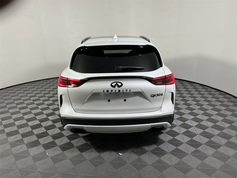 Used 2023 INFINITI QX50 Sport image 7