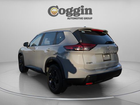 New 2026 Nissan Rogue SV w/ Cold Weather Package image 4