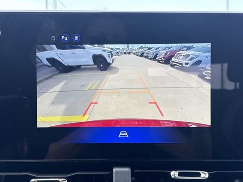 New 2027 Chevrolet Equinox ACTIV FWD image 9