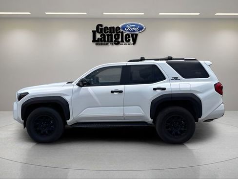 Used 2025 Toyota 4Runner TRD Off-Road Premium AWD/4WD image 1