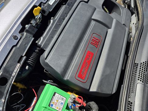 Used 2016 FIAT 500 Pop image 16