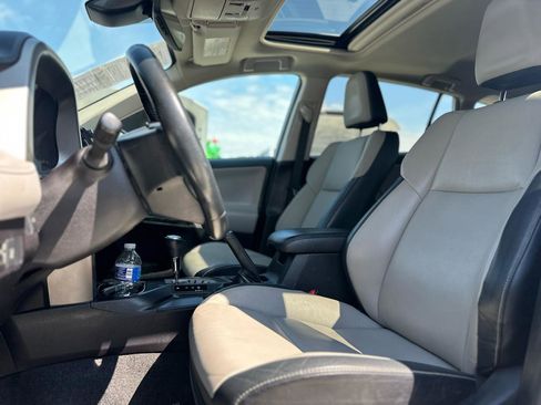 Used 2017 Toyota RAV4 Limited FWD image 9