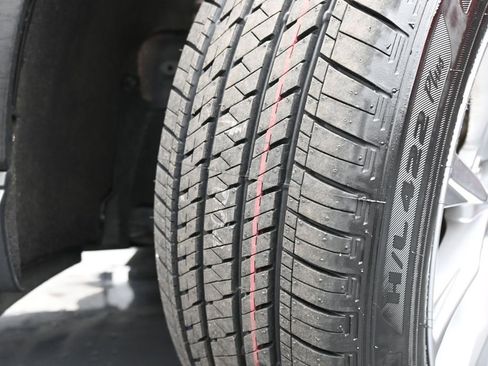 Certified 2024 Honda CR-V EX-L image 17