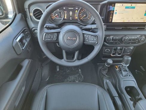 New 2026 Jeep Gladiator Sport AWD/4WD image 30