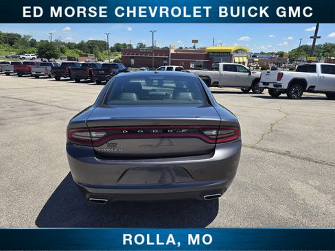 Used 2021 Dodge Charger SXT w/ Leather Interior Group RWD image 4