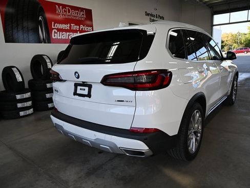 Used 2021 BMW X5 xDrive40i w/ Premium Package image 6