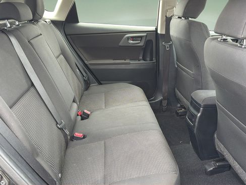 Used 2018 Toyota Corolla iM w/ Carpet Mat Package (TMS) FWD image 17