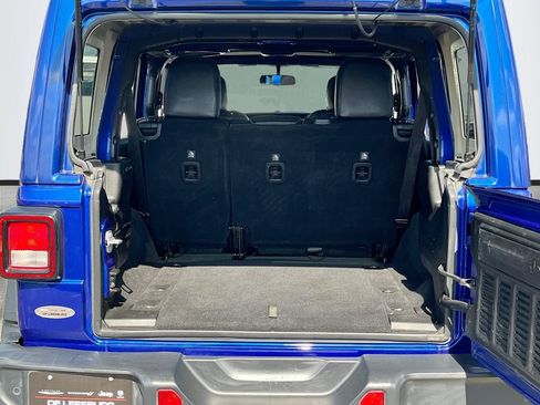 Used 2018 Jeep Wrangler Unlimited Sport S image 24