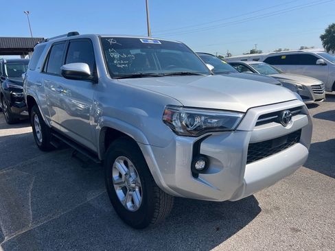 Used 2021 Toyota 4Runner SR5 image 1