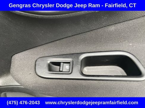 Certified 2021 Jeep Renegade Latitude AWD/4WD image 25