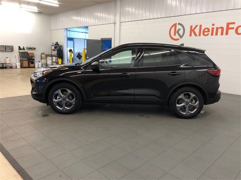 Used 2025 Ford Escape ST-Line w/ Equipment Group 301A image 4