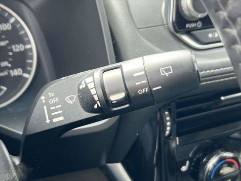 Used 2021 Nissan Rogue SL AWD/4WD image 28