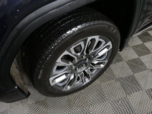 Used 2023 GMC Sierra 1500 Denali Ultimate image 10