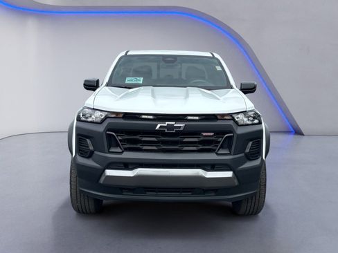 Used 2024 Chevrolet Colorado Trail Boss w/ Advanced Trailering Package AWD/4WD image 9