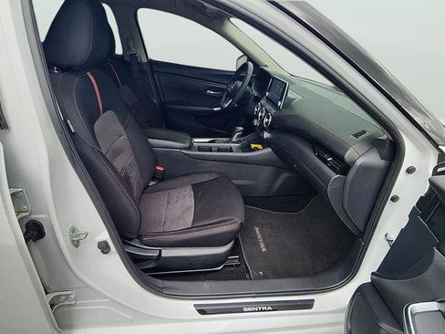 Used 2024 Nissan Sentra SR FWD image 18