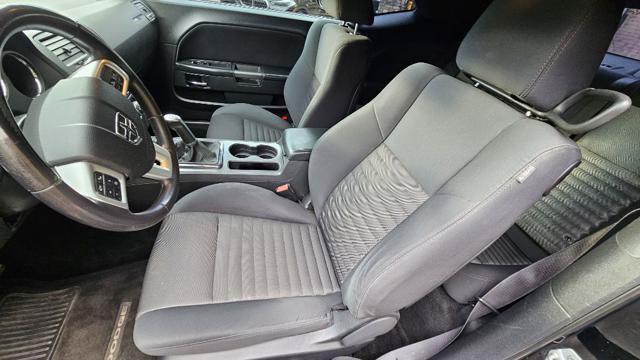 Used 2013 Dodge Challenger R/T w/ Sound Group II RWD image 14