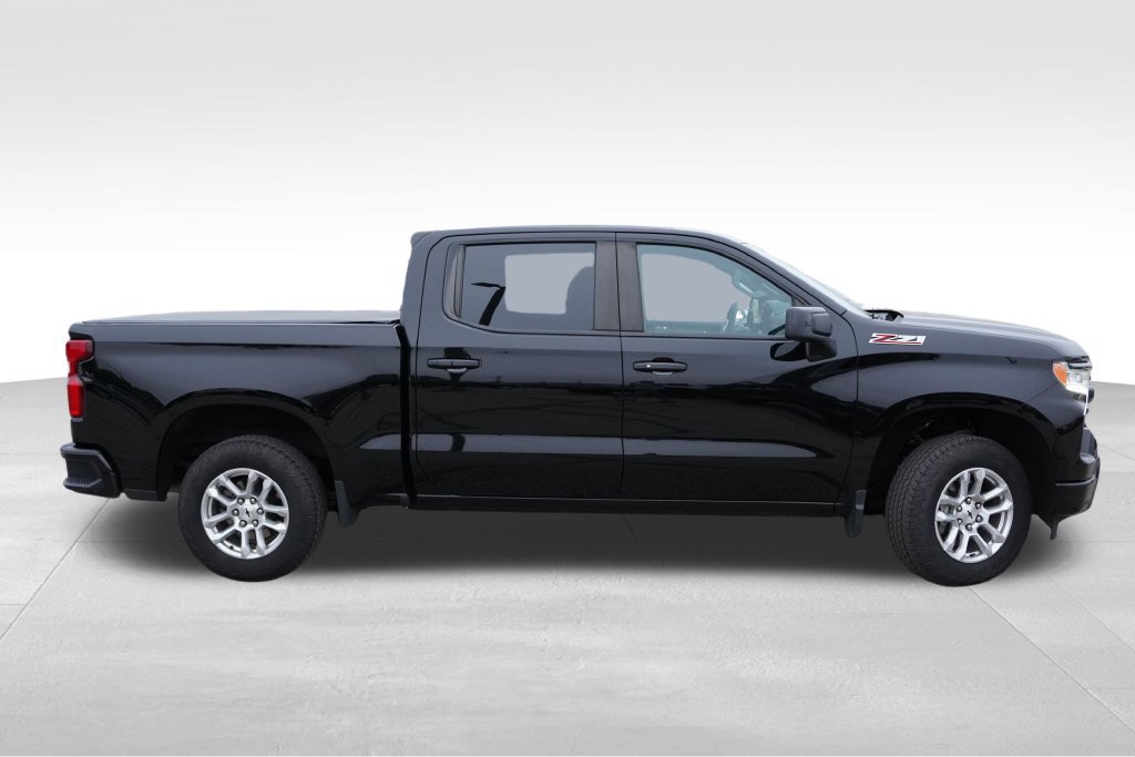 Certified 2022 Chevrolet Silverado 1500 RST AWD/4WD image 3