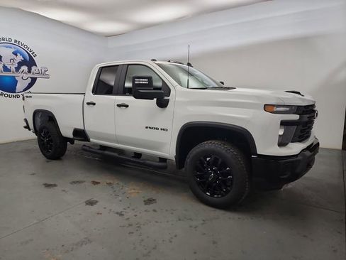 New 2026 Chevrolet Silverado 2500 Custom w/ Custom Value Package image 10