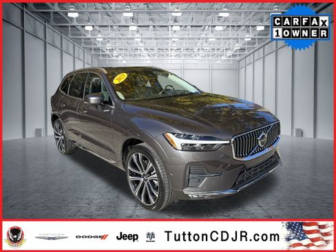 Used 2023 Volvo XC60 B5 Ultimate w/ Climate Package image 1