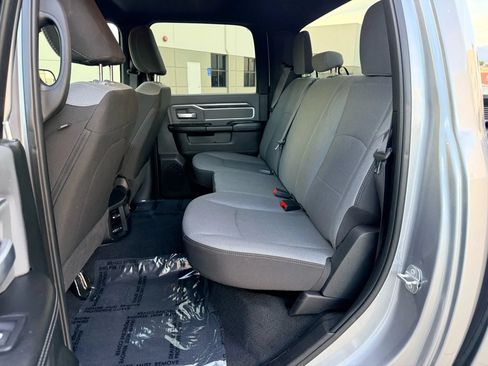 Used 2022 RAM 2500 Big Horn AWD/4WD image 16