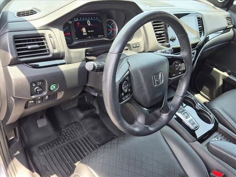Used 2019 Honda Passport Touring image 10