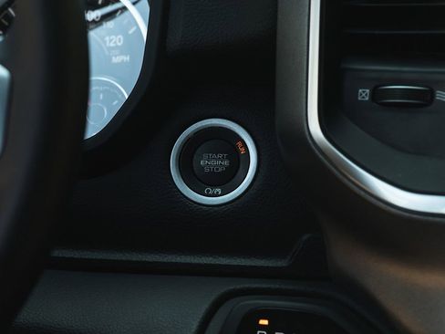 Used 2025 RAM 1500 Big Horn image 38