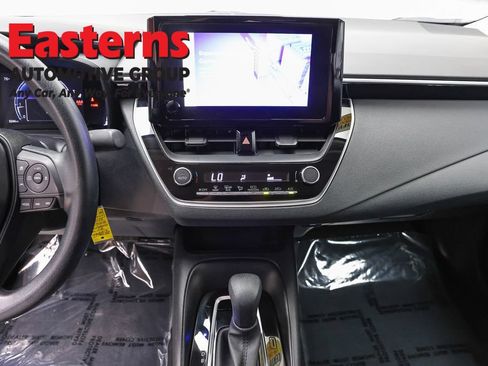 Used 2026 Toyota Corolla LE FWD image 11