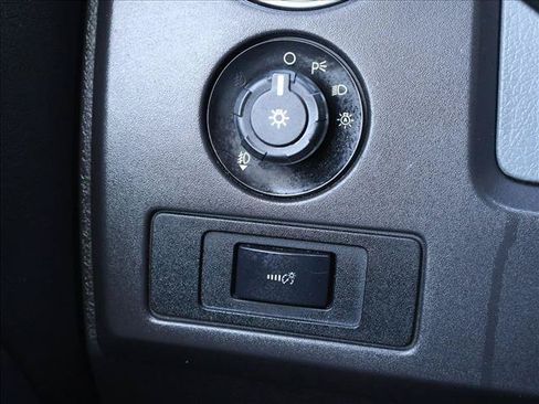 Used 2013 Ford F150 XLT w/ XLT Chrome Pkg AWD/4WD image 16
