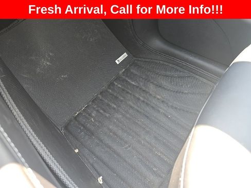Used 2022 Tesla Model Y Performance AWD/4WD image 17