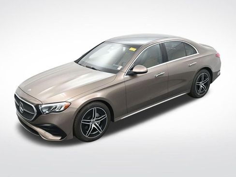 Used 2025 Mercedes-Benz E 350 Sedan image 22