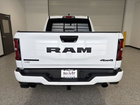 Used 2026 RAM 1500 Big Horn AWD/4WD image 4