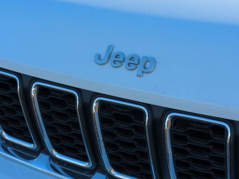 New 2025 Jeep Grand Cherokee Laredo X image 23