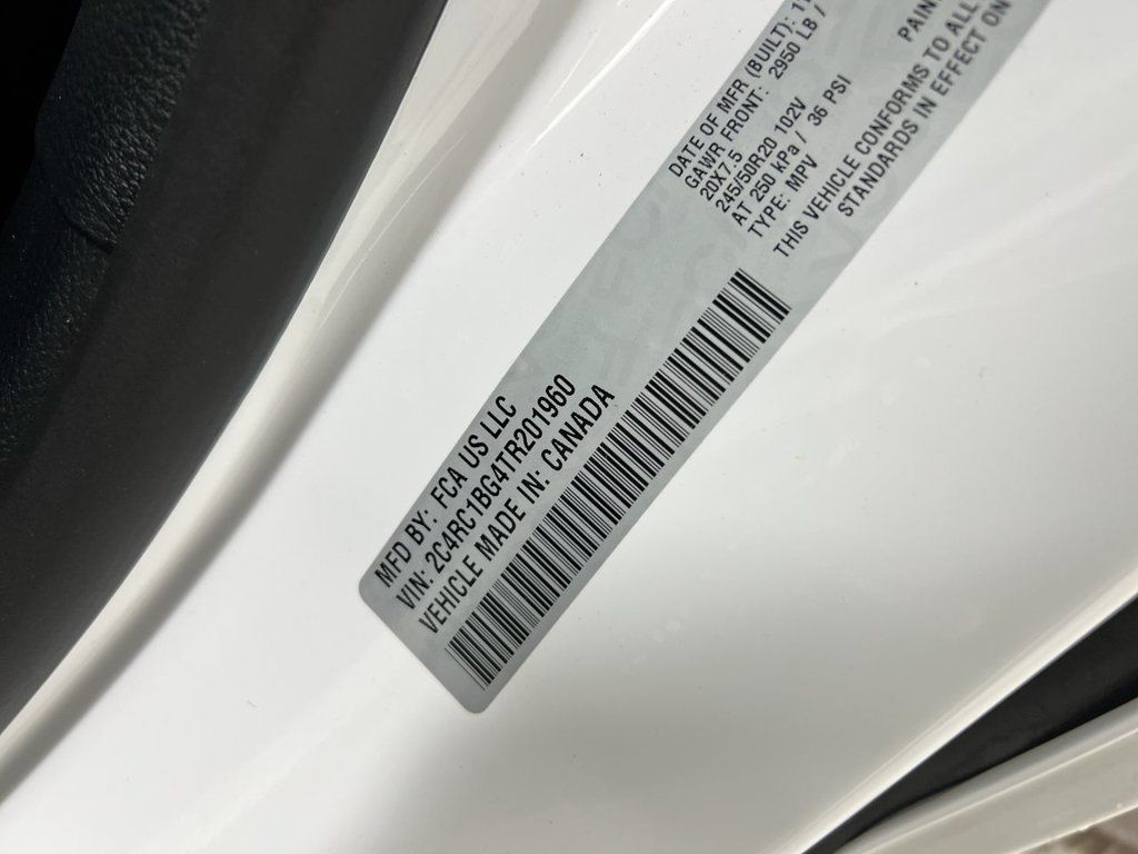 New 2026 Chrysler Pacifica Select FWD image 28