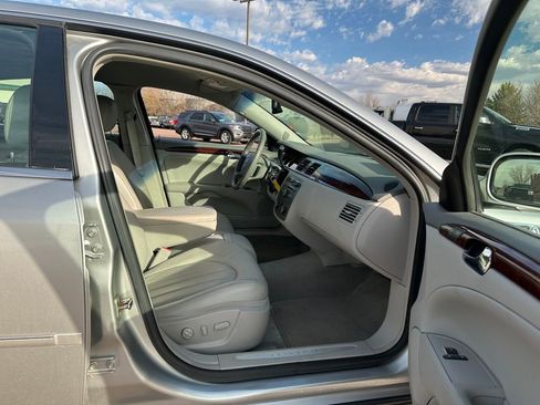 Used 2008 Buick Lucerne CXL w/ Driver Confidence Package image 26