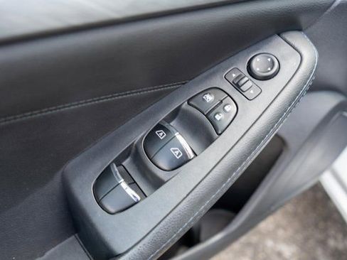 Used 2018 Nissan Maxima 3.5 S image 19