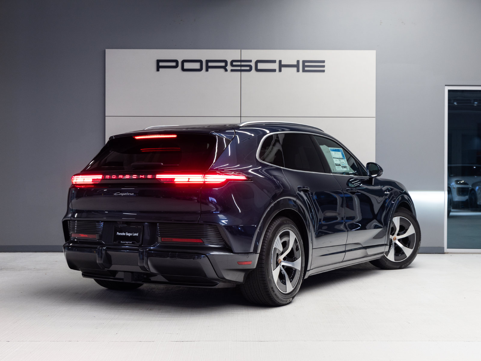 Certified 2026 Porsche Cayenne Electric AWD/4WD image 7