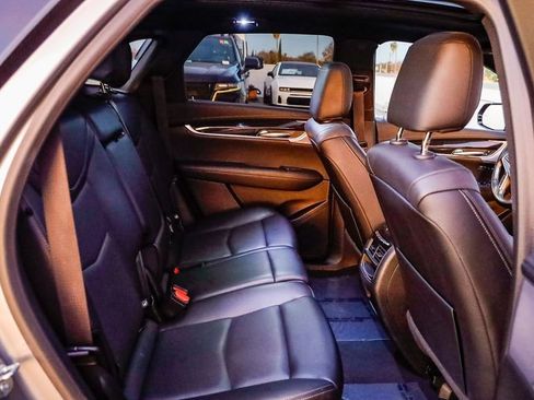 Used 2024 Cadillac XT5 Premium Luxury image 20