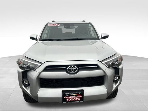 Certified 2022 Toyota 4Runner SR5 Premium w/ Moonroof Package AWD/4WD image 12