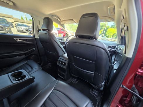 Used 2024 Ford Edge SEL AWD/4WD image 16