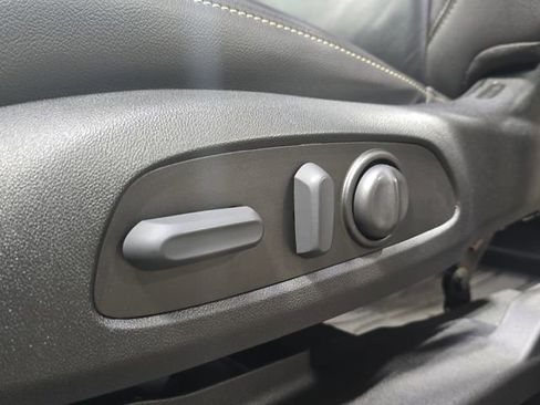 Used 2023 Chevrolet Traverse LT w/ LPO, Floor Liner Package image 34