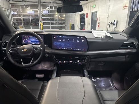 Used 2025 Chevrolet Tahoe Premier image 32