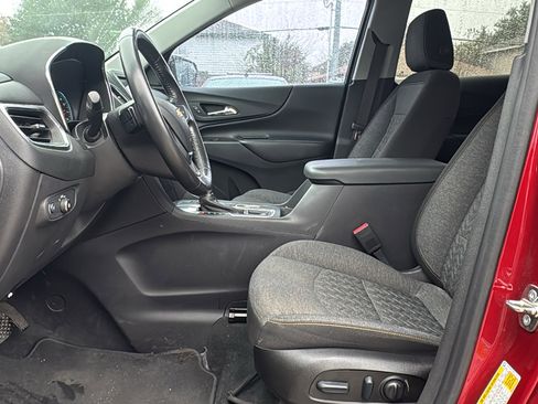 Used 2022 Chevrolet Equinox LT image 9