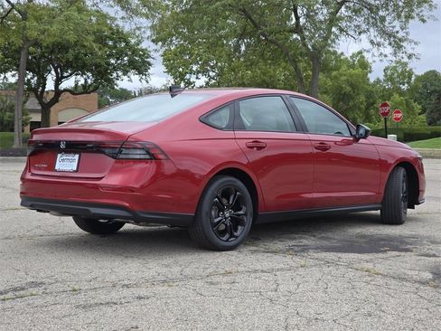New 2025 Honda Accord SE image 17