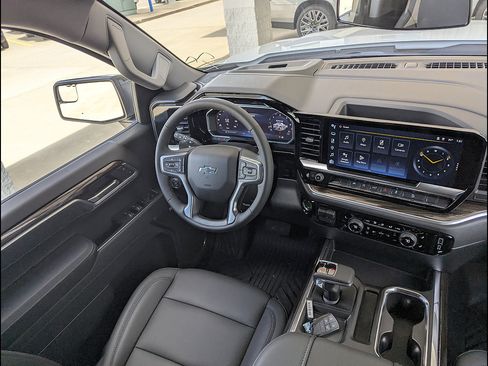 New 2026 Chevrolet Silverado 1500 RST w/ Convenience Package II AWD/4WD image 18