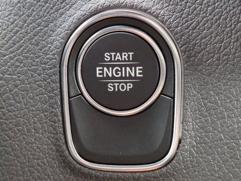 Used 2026 Mercedes-Benz Sprinter 144 Cargo image 27