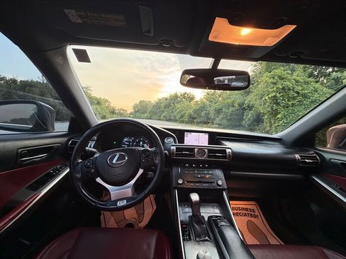 Used 2015 Lexus IS 250 AWD w/ F-Sport Package image 10